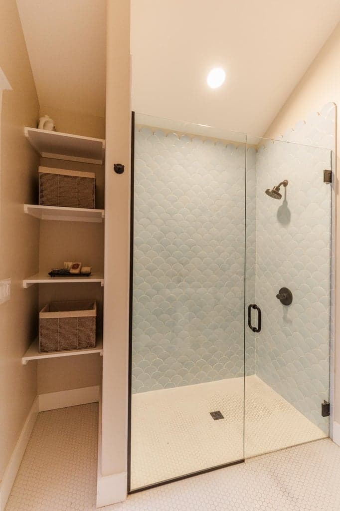 Second bathroom shower