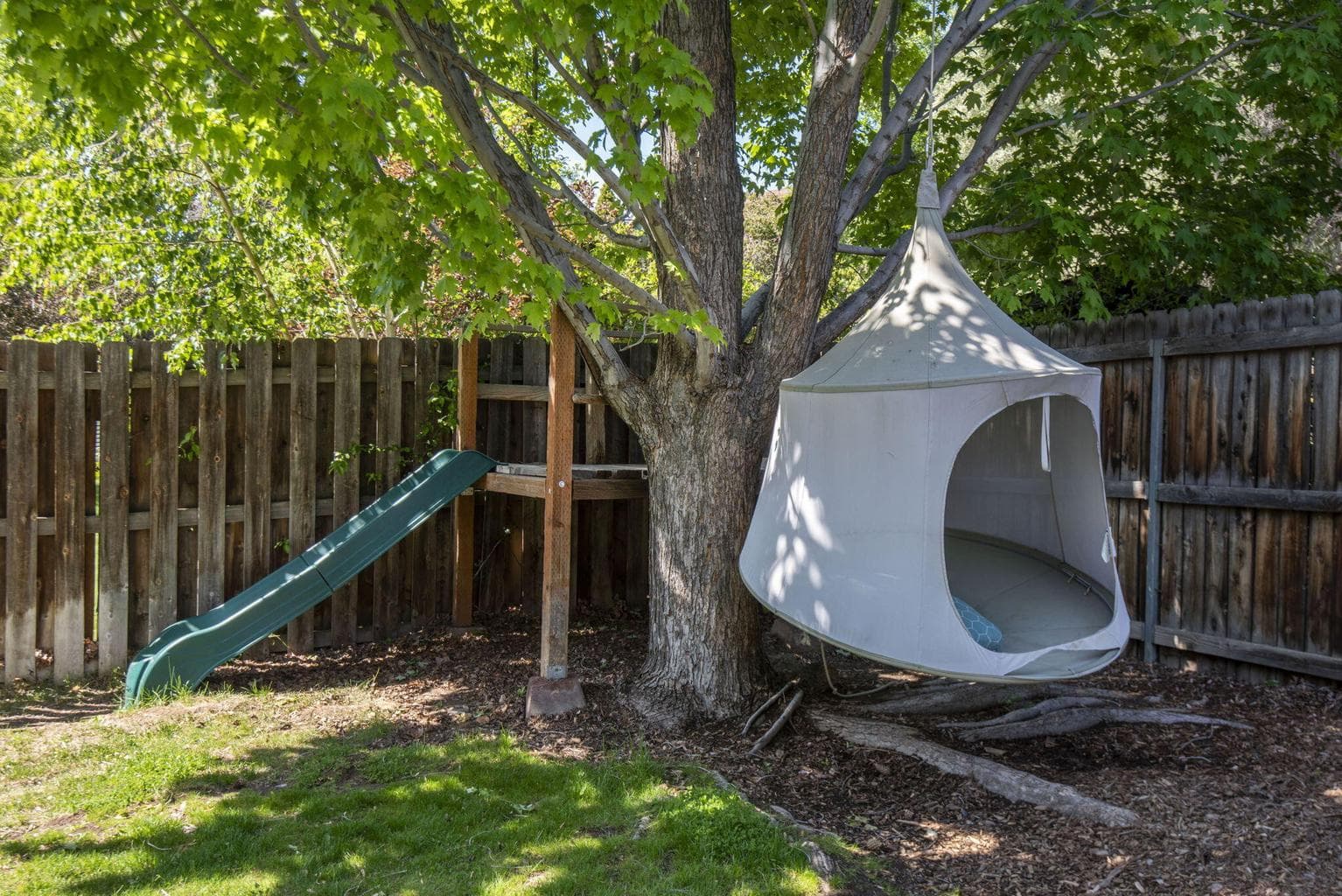 Photo of 1131 NE Locksley Drive 22 of 23