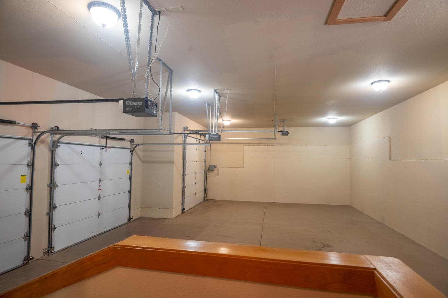 Photo of 3145 NW Colonial Drive 38 of 46