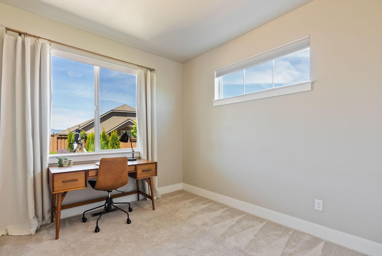 Photo of 3639 NE Desert Juniper Lane 9 of 52