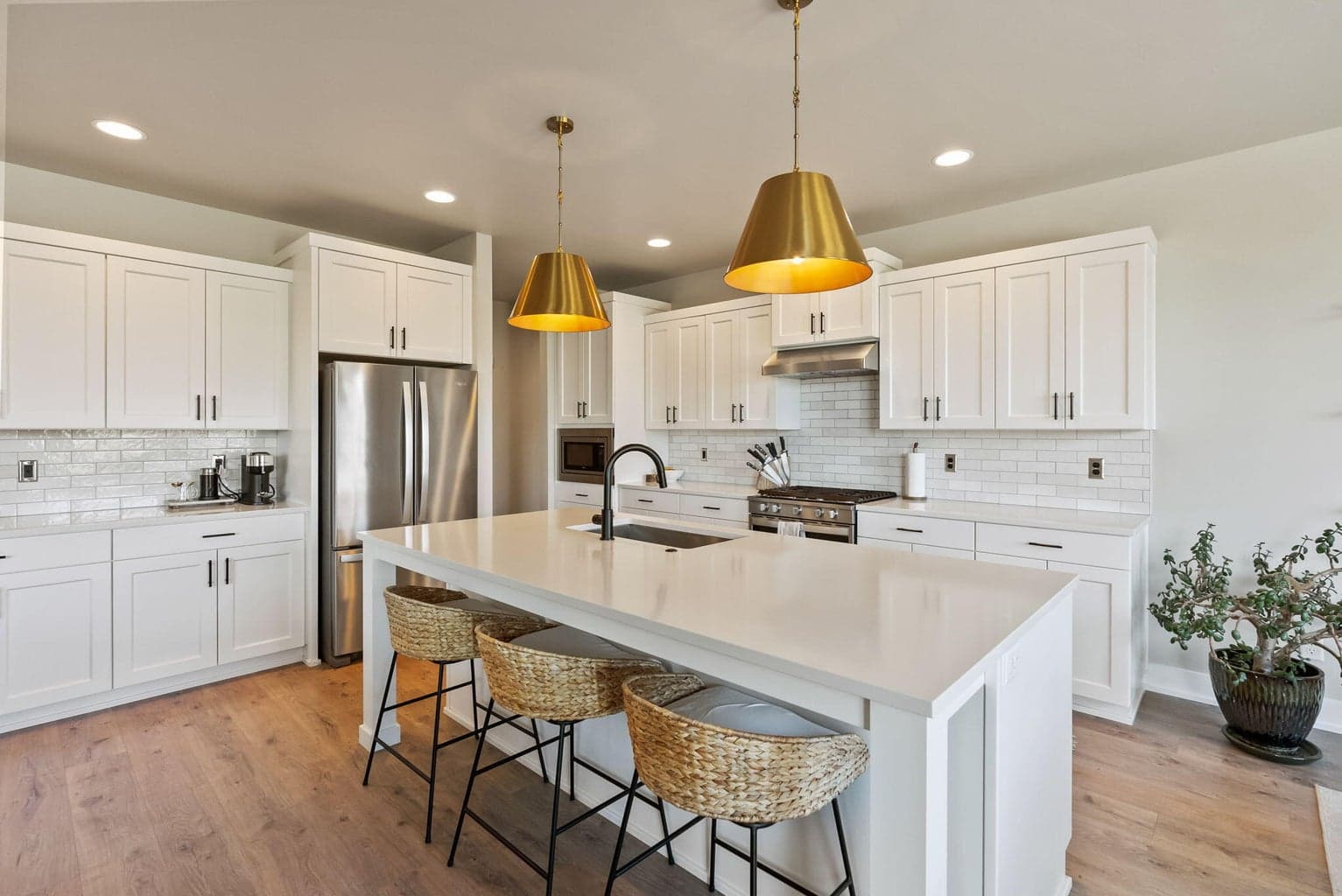 Photo of 3639 NE Desert Juniper Lane 16 of 52