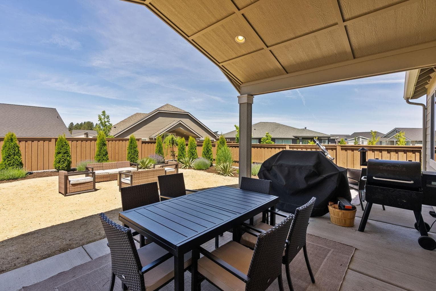 Photo of 3639 NE Desert Juniper Lane 29 of 52
