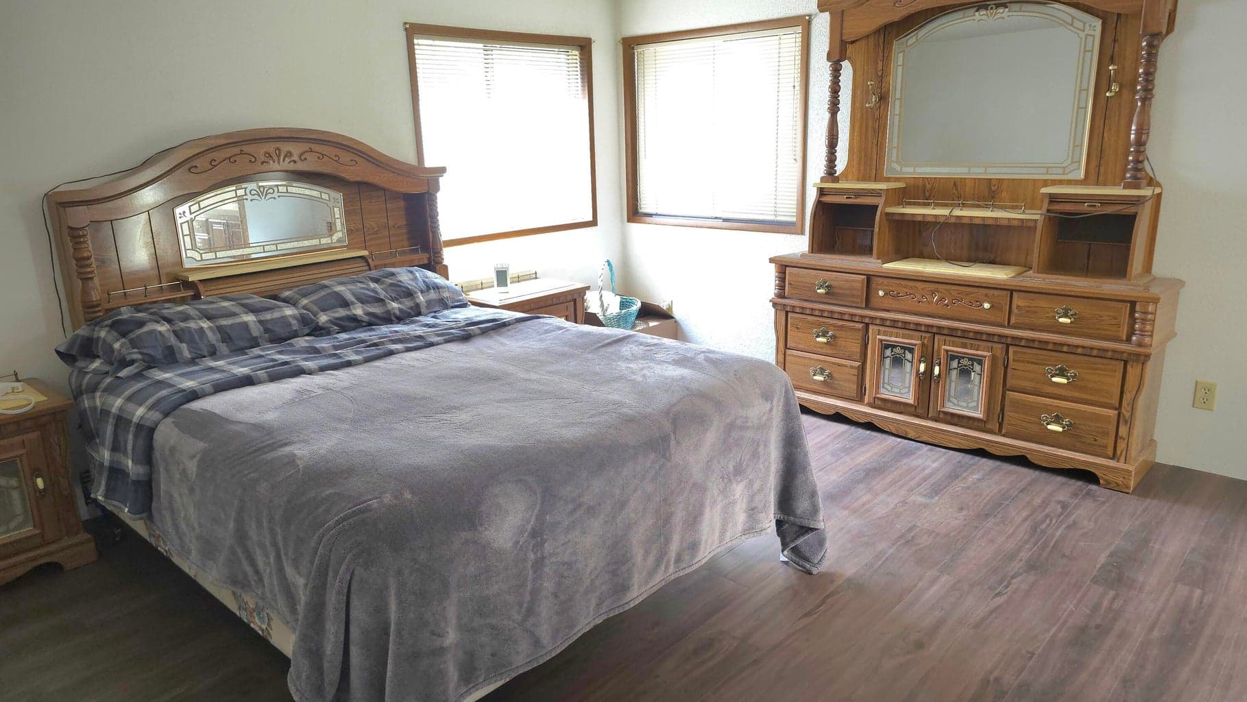 Photo of 16523 Sprague 3 of 16