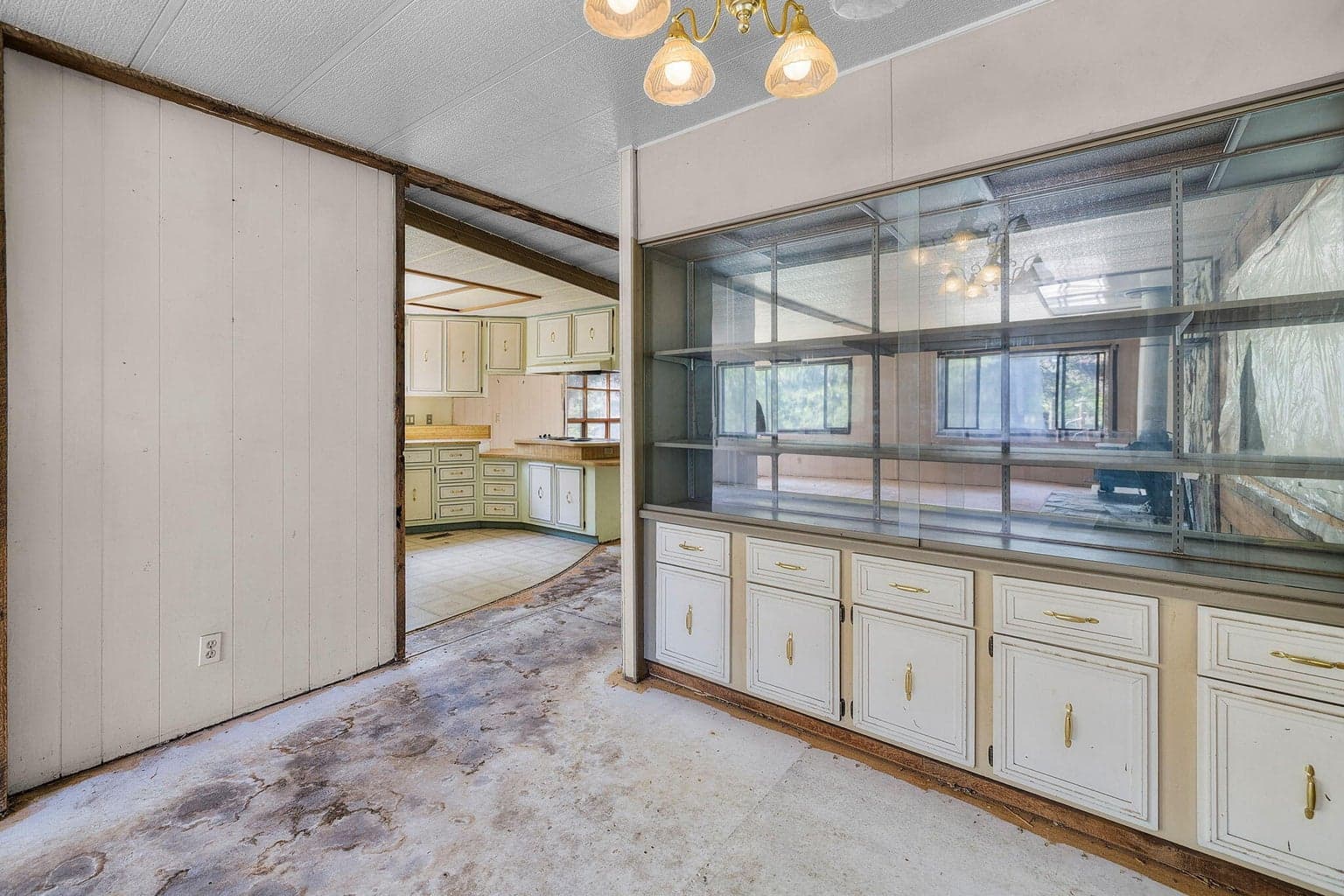 Photo of 16078 Amber Lane 9 of 44
