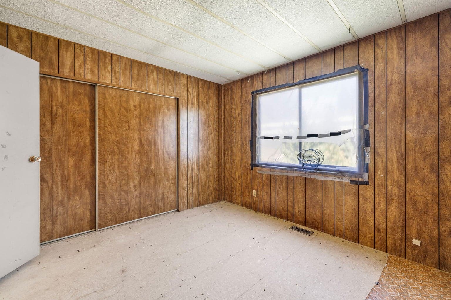 Photo of 16078 Amber Lane 19 of 44