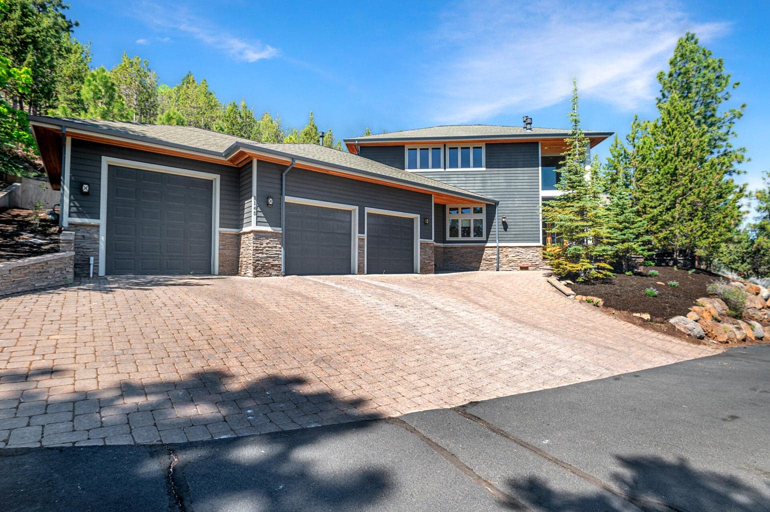 Photo of 3145 NW Colonial Drive 44 of 46