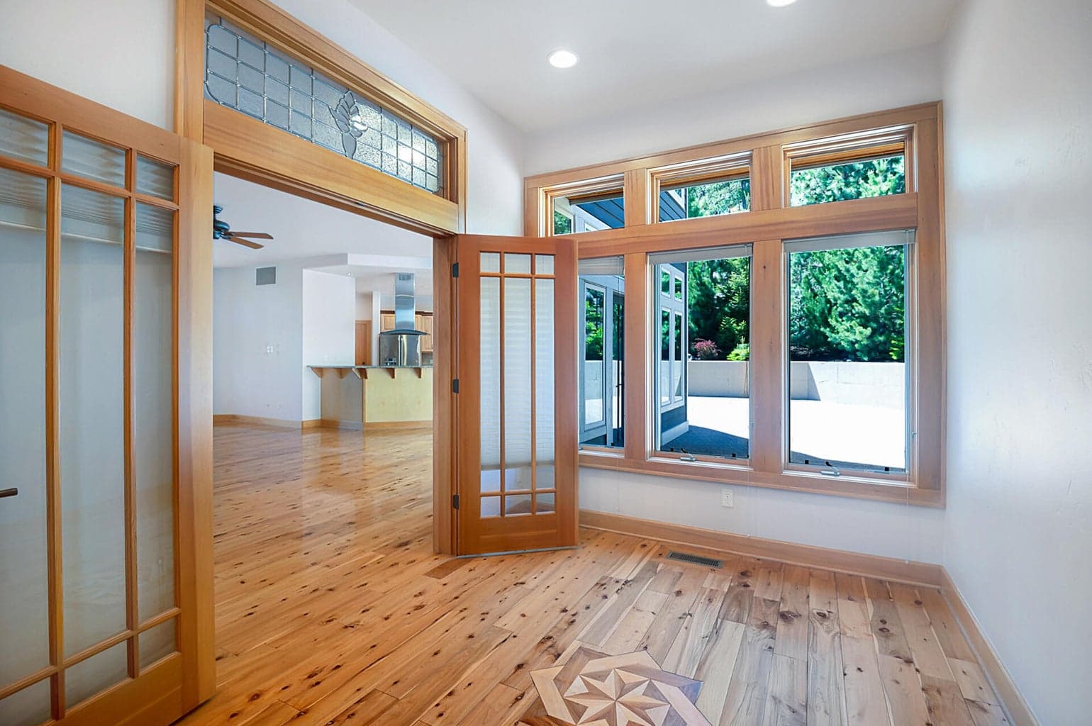 Photo of 3145 NW Colonial Drive 17 of 46