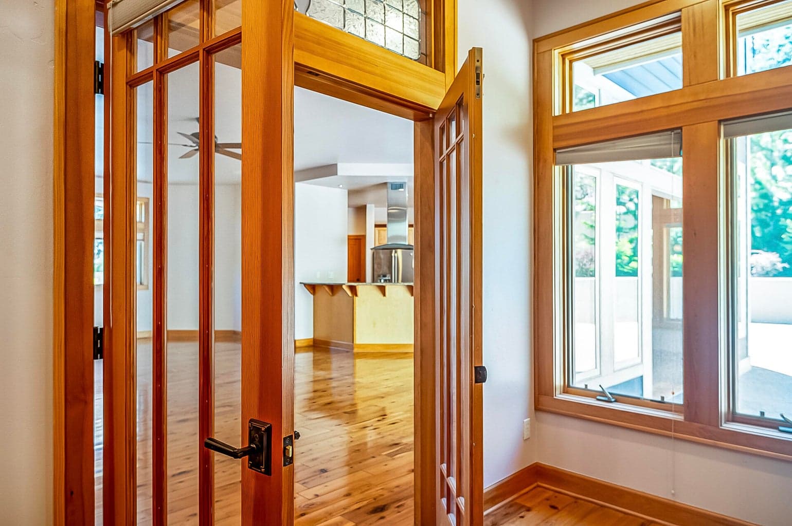 Photo of 3145 NW Colonial Drive 16 of 46