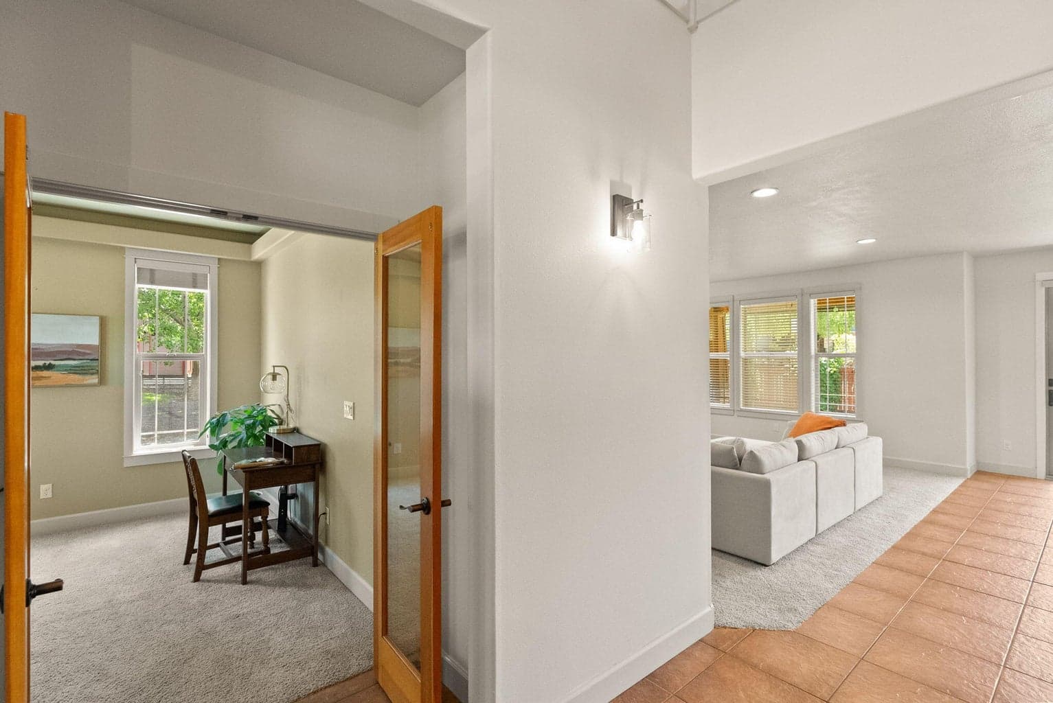 Photo of 2287 NW Meadow Court 16 of 57