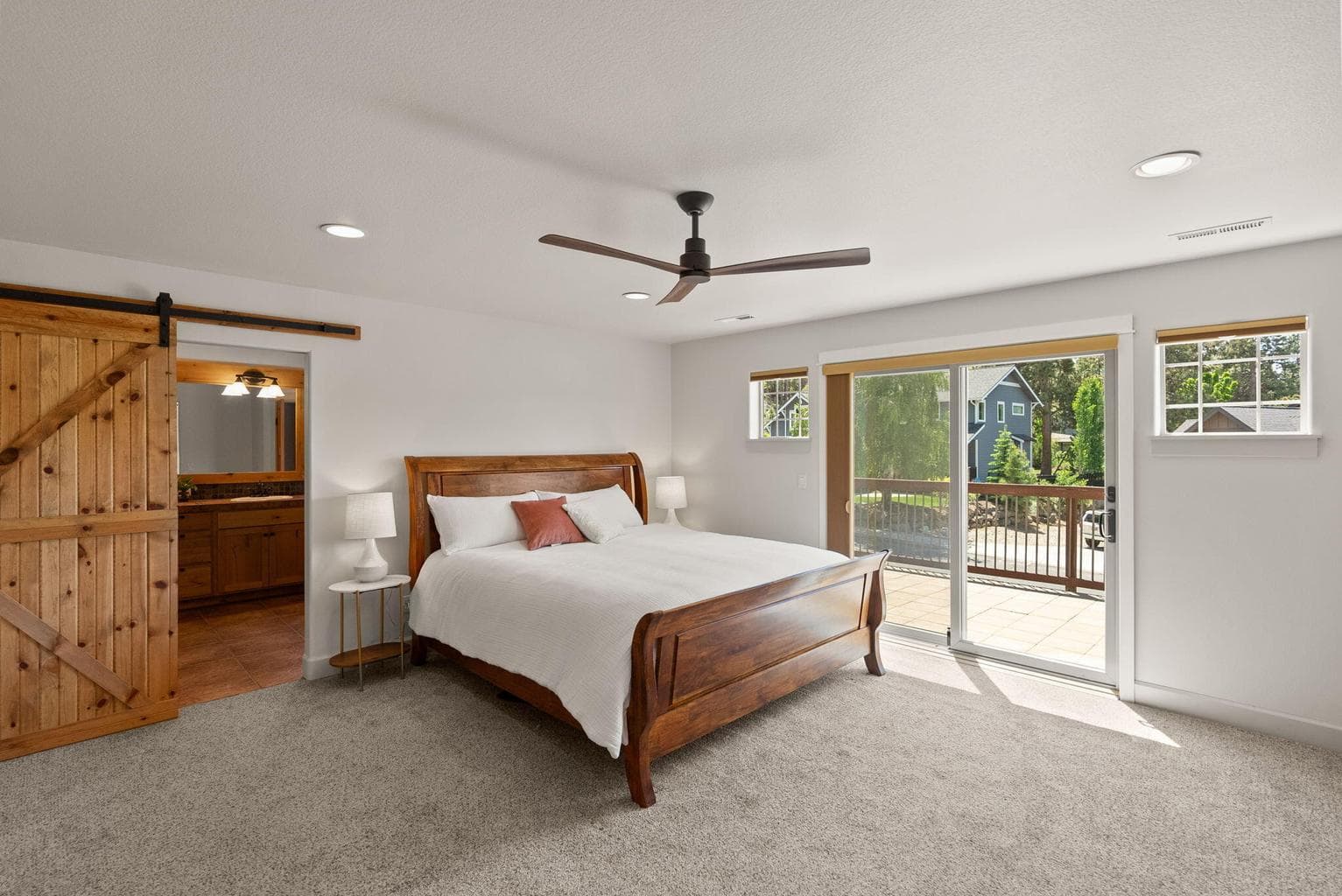 Photo of 2287 NW Meadow Court 22 of 57