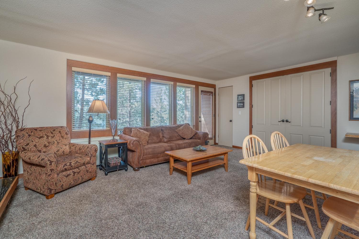 Photo of 18575 SW Century Drive 9 of 20