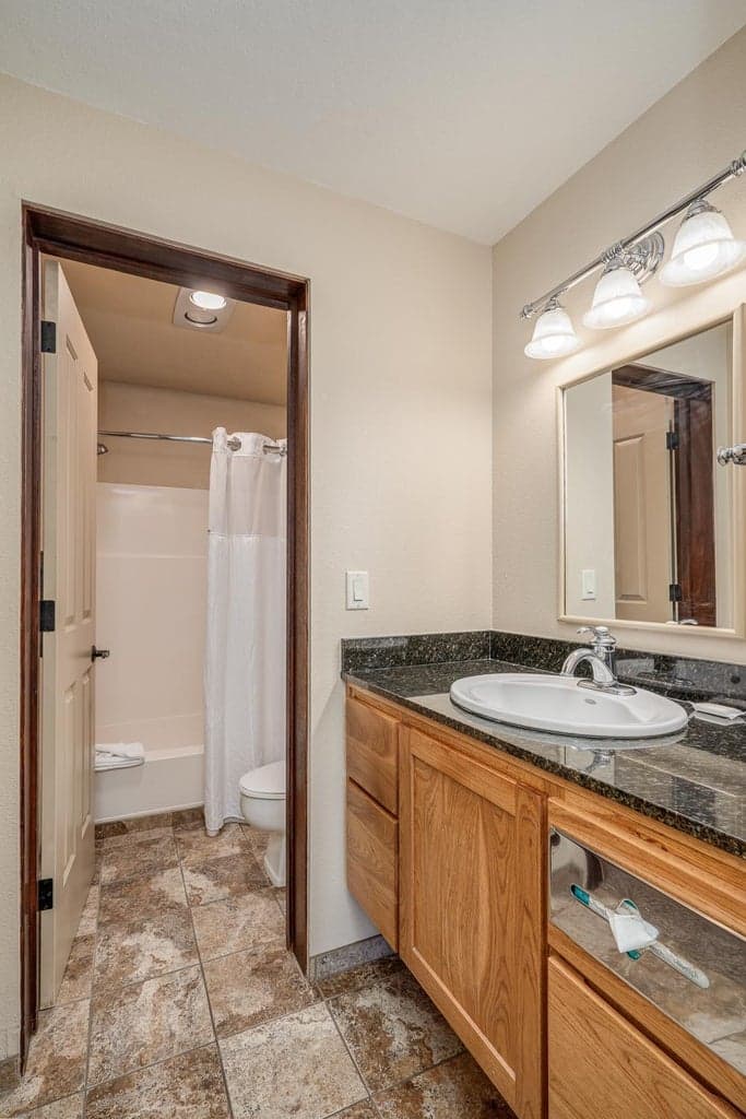 Photo of 18575 SW Century Drive 10 of 20