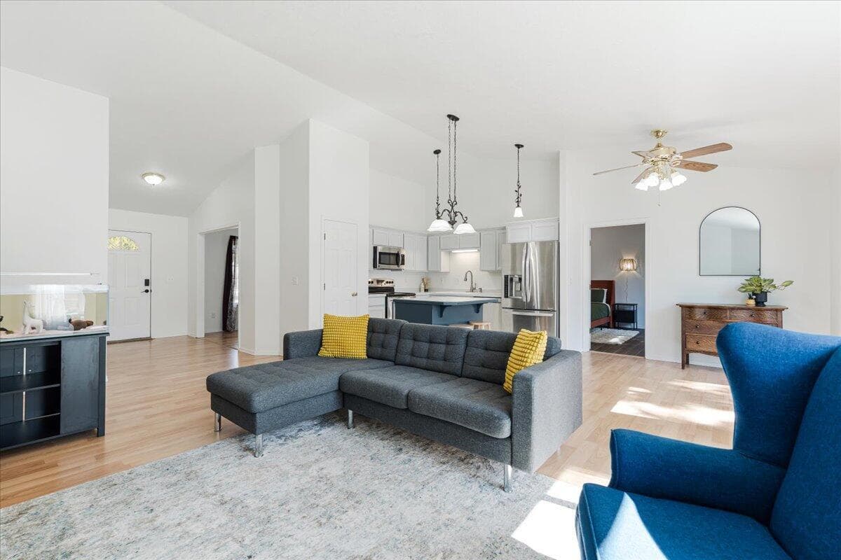 large living area off kitchen