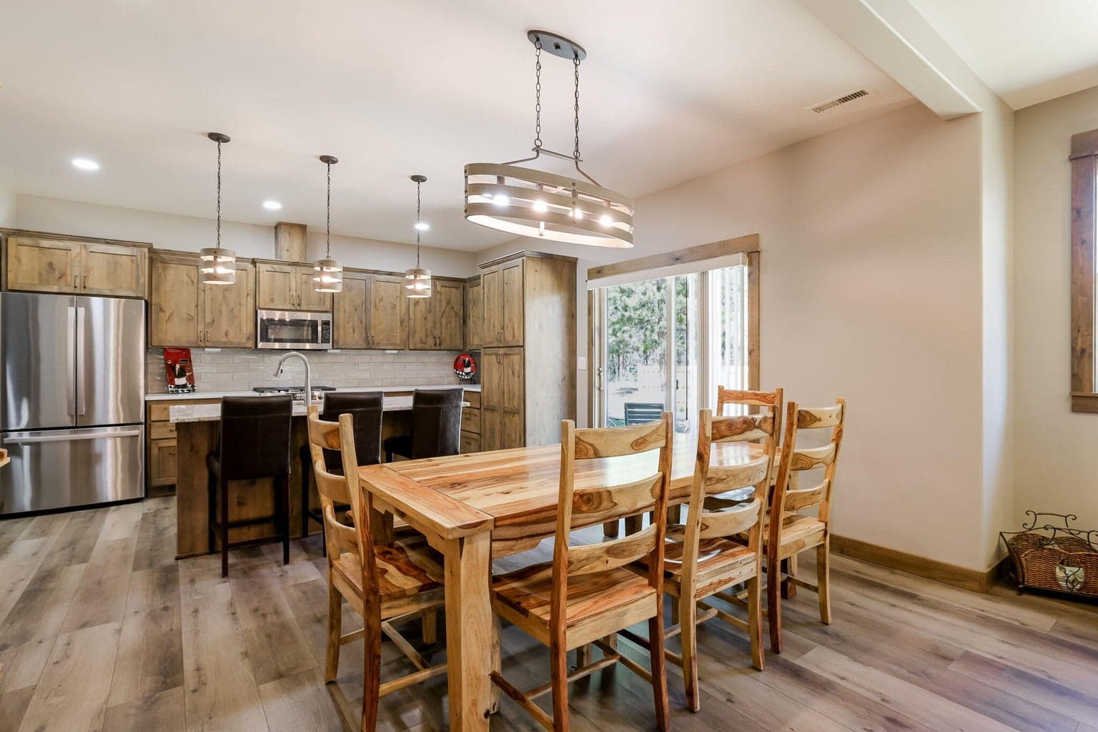 Photo of 16180 Sparks Drive 8 of 34