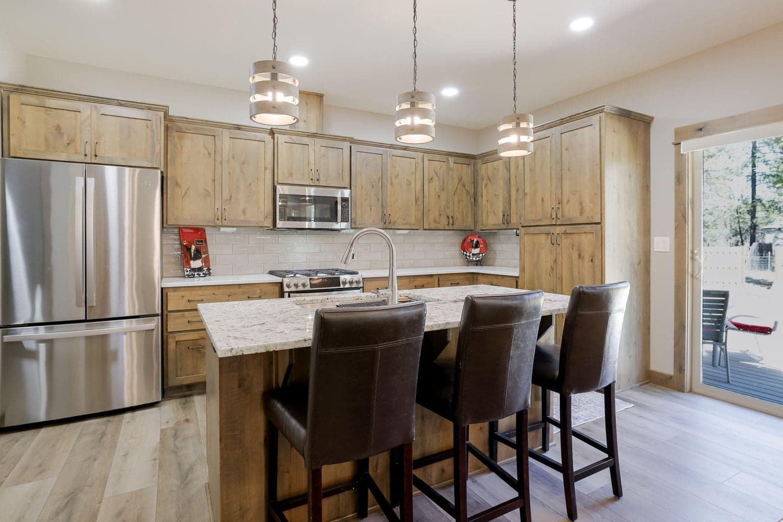 Photo of 16180 Sparks Drive 10 of 34