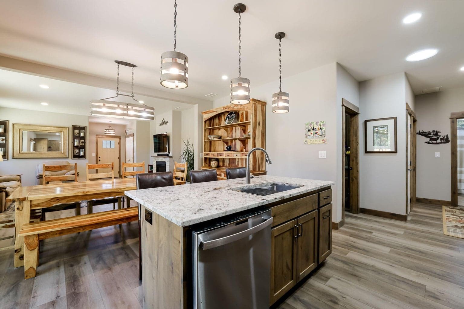 Photo of 16180 Sparks Drive 13 of 34