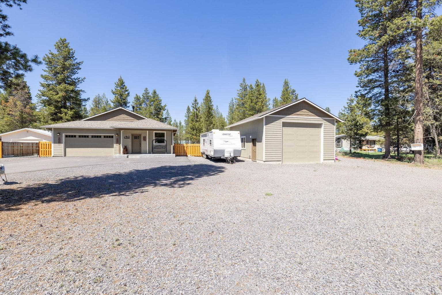 Photo of 16180 Sparks Drive 2 of 34