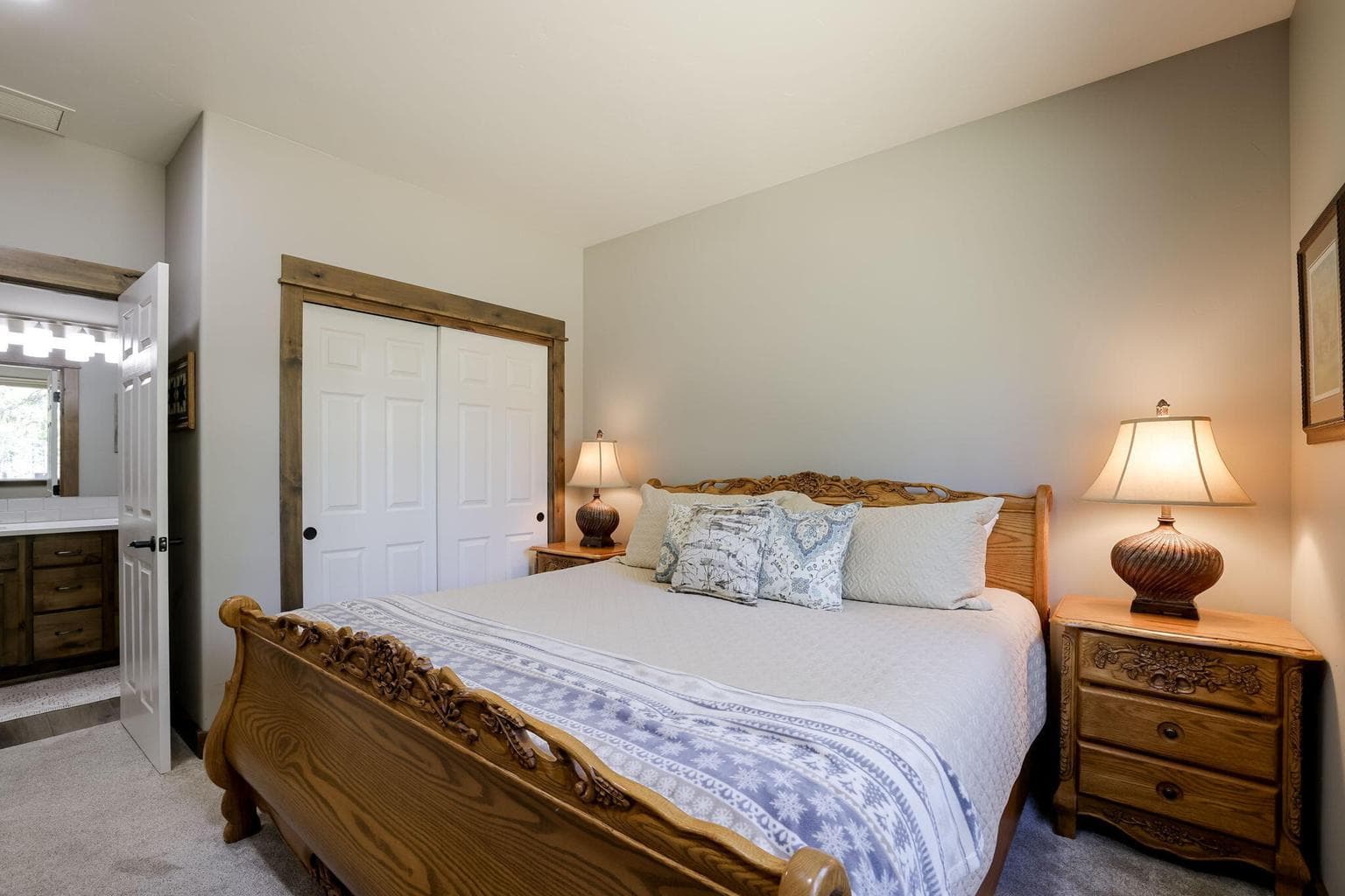 Photo of 16180 Sparks Drive 18 of 34