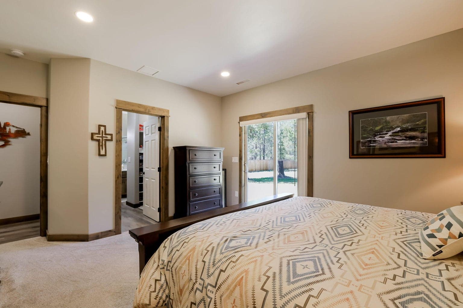 Photo of 16180 Sparks Drive 22 of 34