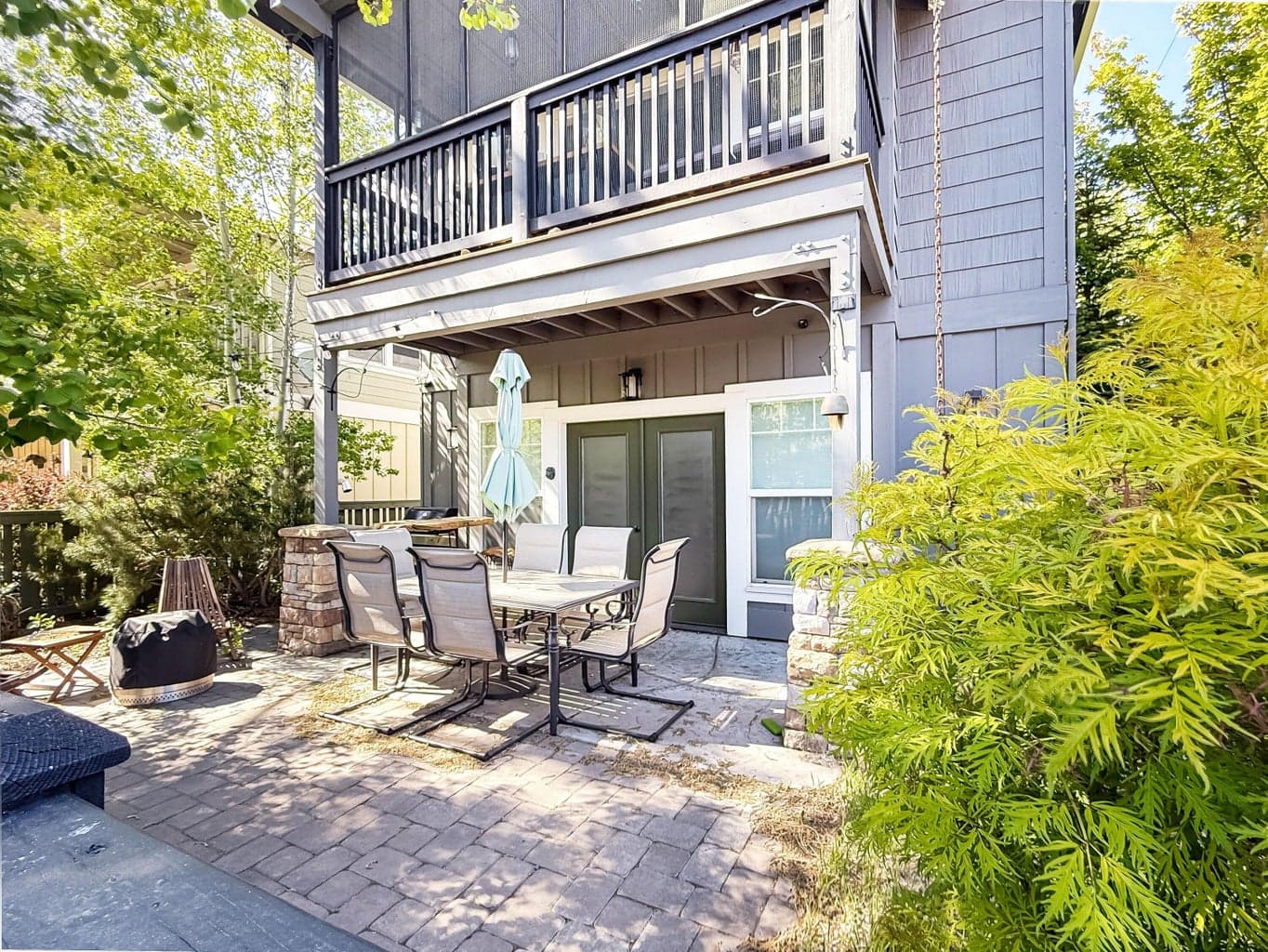 Photo of 255 S Larch Street 30 of 34
