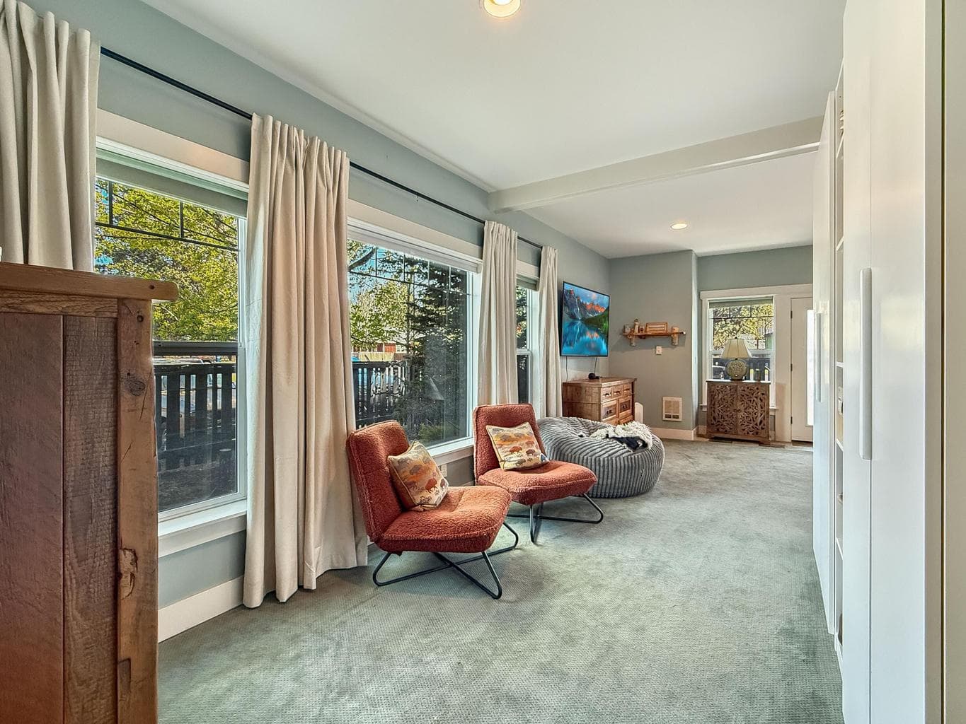 Photo of 255 S Larch Street 25 of 34