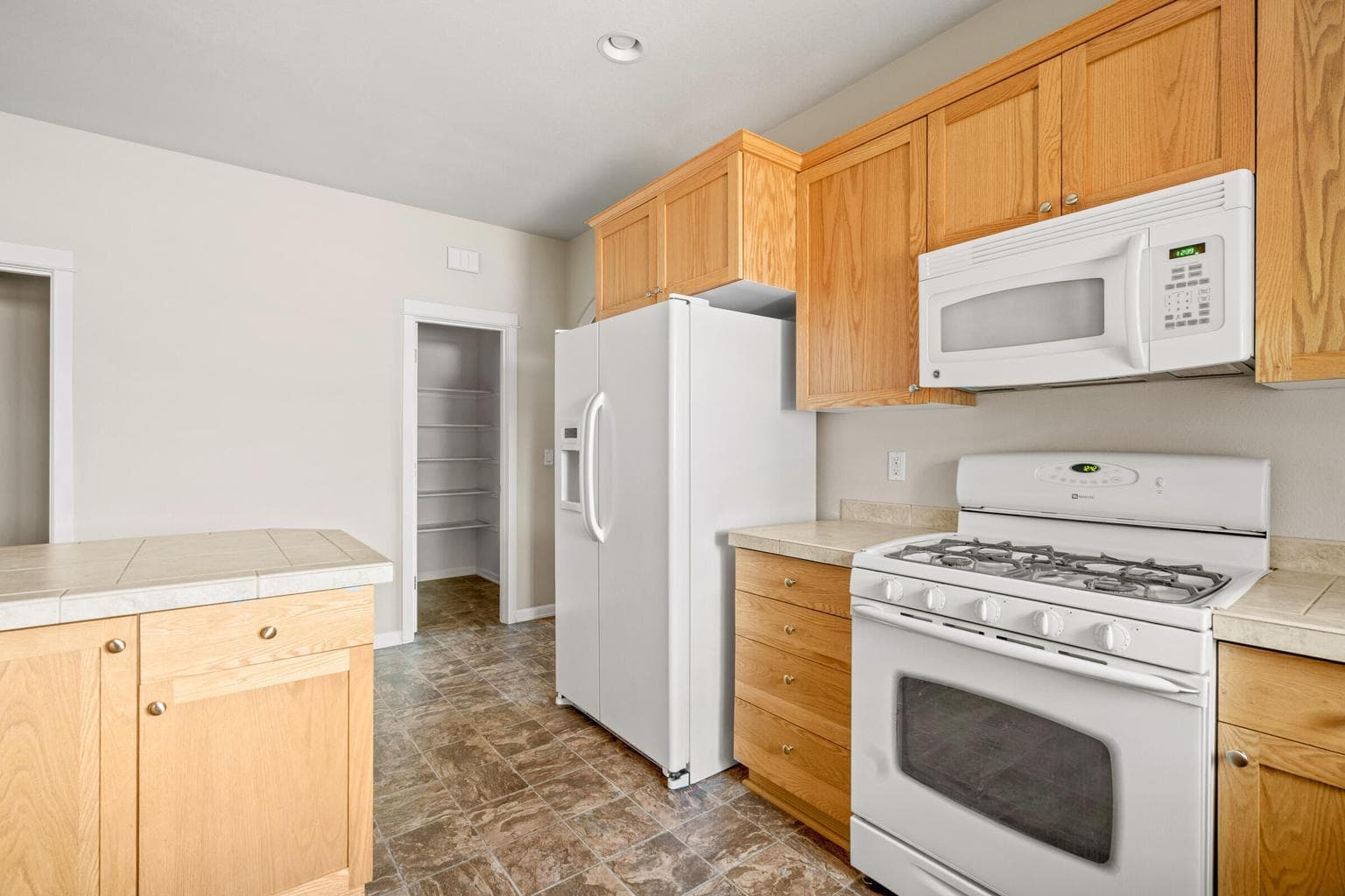 Photo of 1340 NW 19th Street 14 of 40