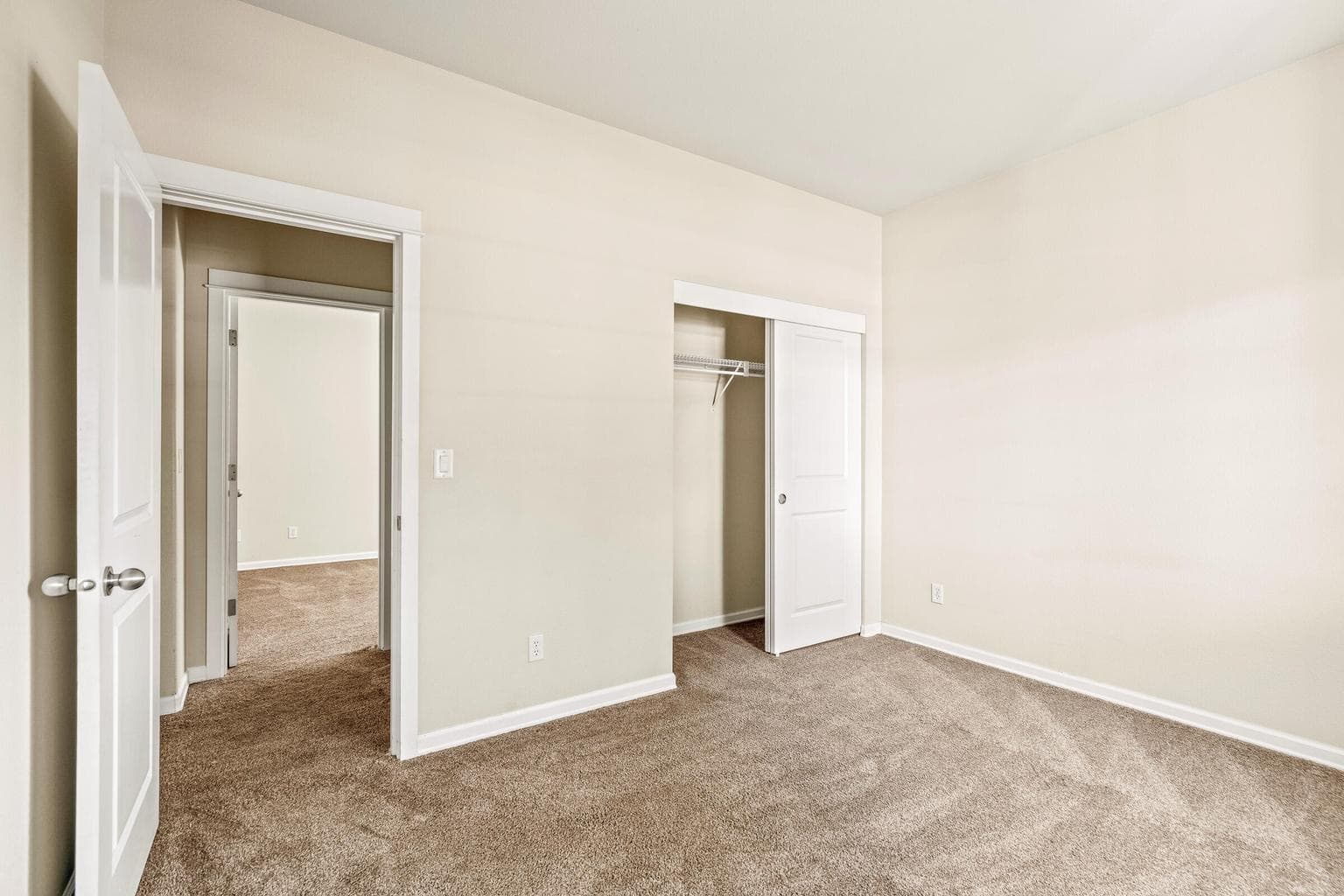 Photo of 1340 NW 19th Street 27 of 40