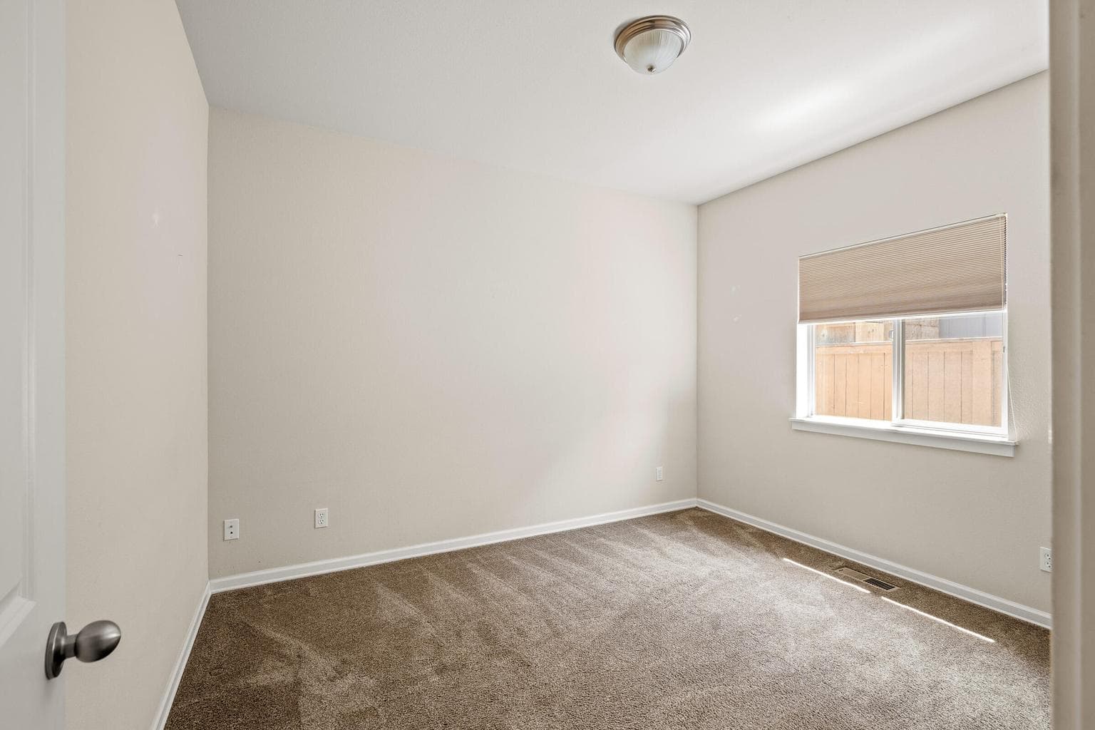 Photo of 1340 NW 19th Street 29 of 40