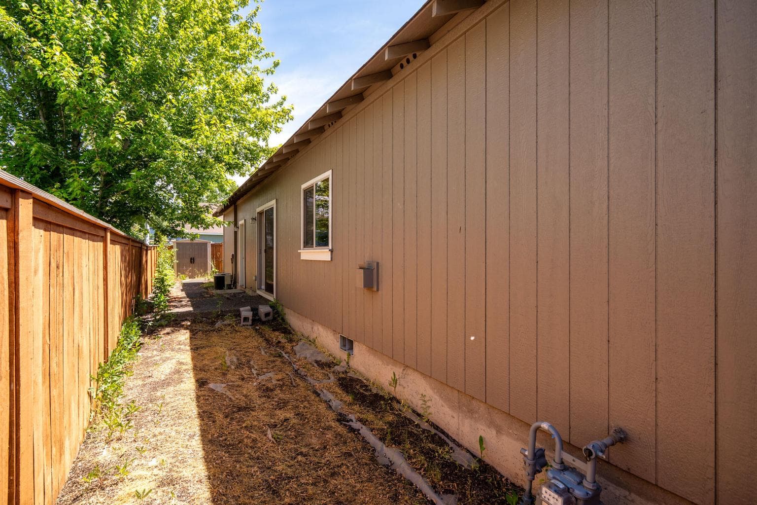 Photo of 1340 NW 19th Street 34 of 40