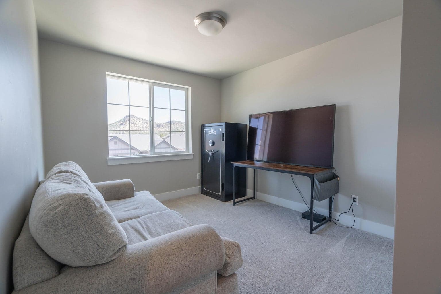 Photo of 1144 NE Henry Drive 22 of 40