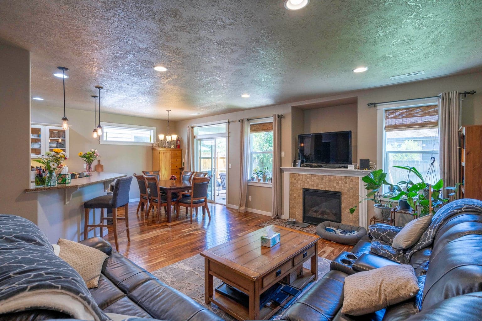 Photo of 460 Trinity 4 of 32