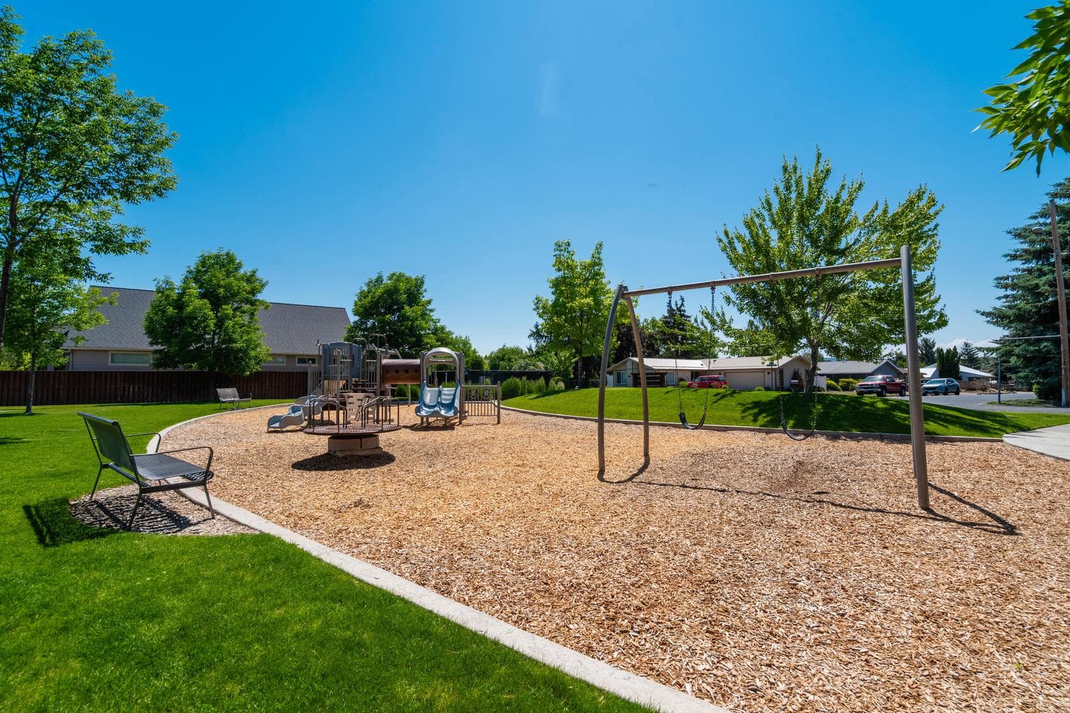 Photo of 1144 NE Henry Drive 35 of 40