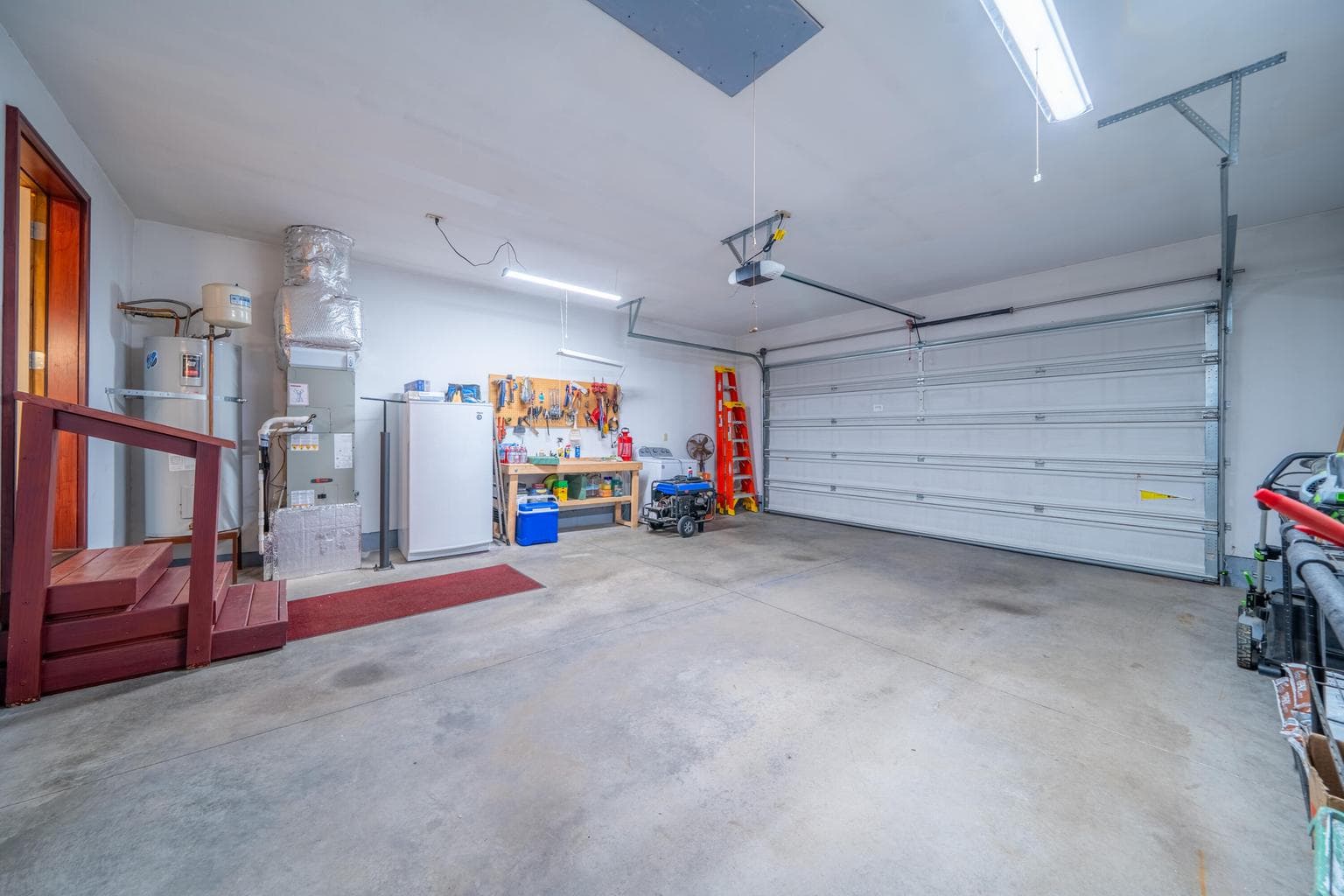 Photo of 15876 Sunrise Boulevard 32 of 51