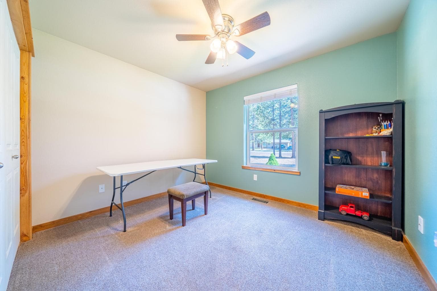Photo of 15876 Sunrise Boulevard 26 of 51