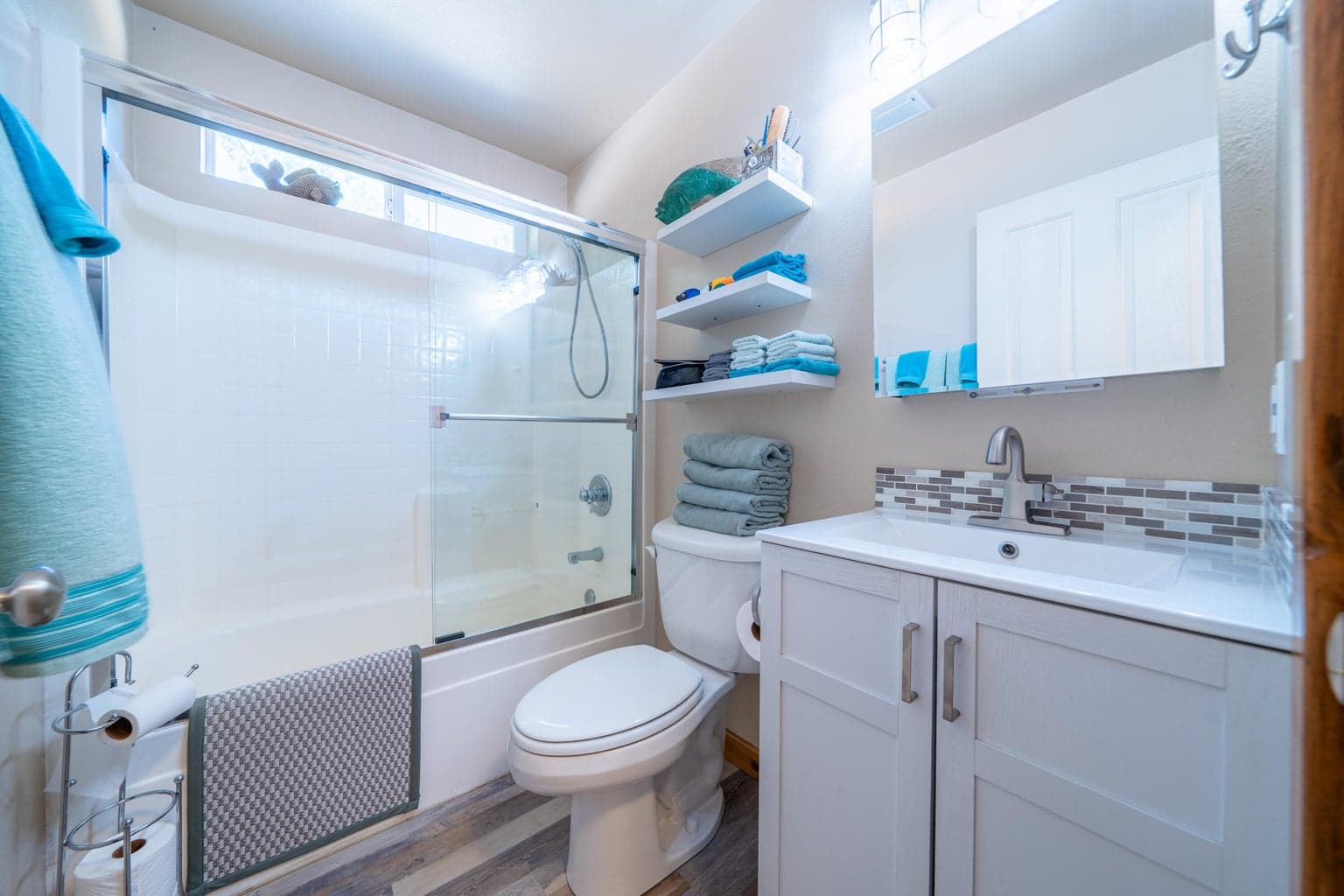 Photo of 15876 Sunrise Boulevard 28 of 51