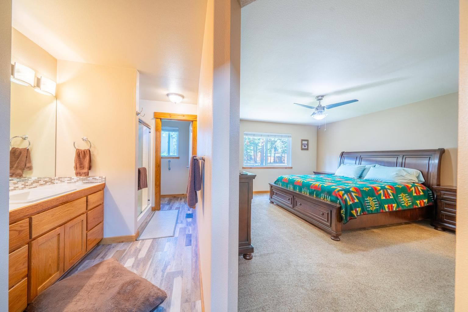 Photo of 15876 Sunrise Boulevard 23 of 51