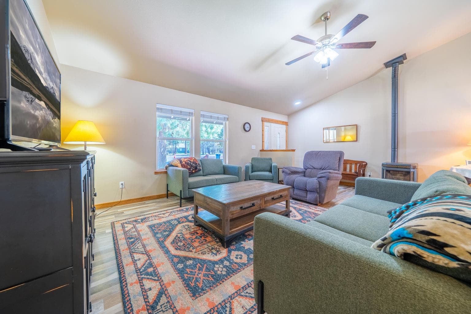 Photo of 15876 Sunrise Boulevard 17 of 51