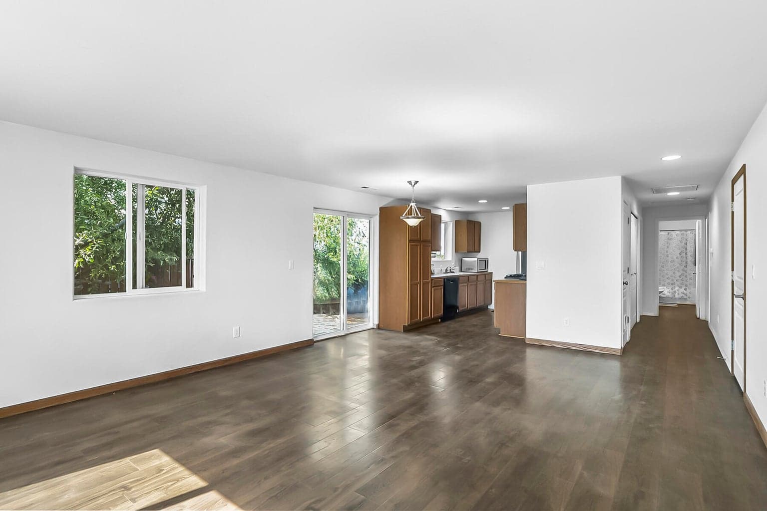 Photo of 2471 3rd 3 of 27