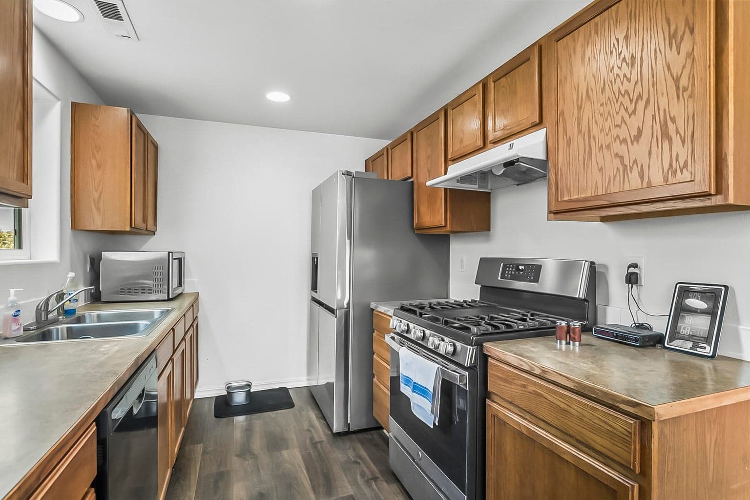 Photo of 2471 NE 3rd Street 7 of 27