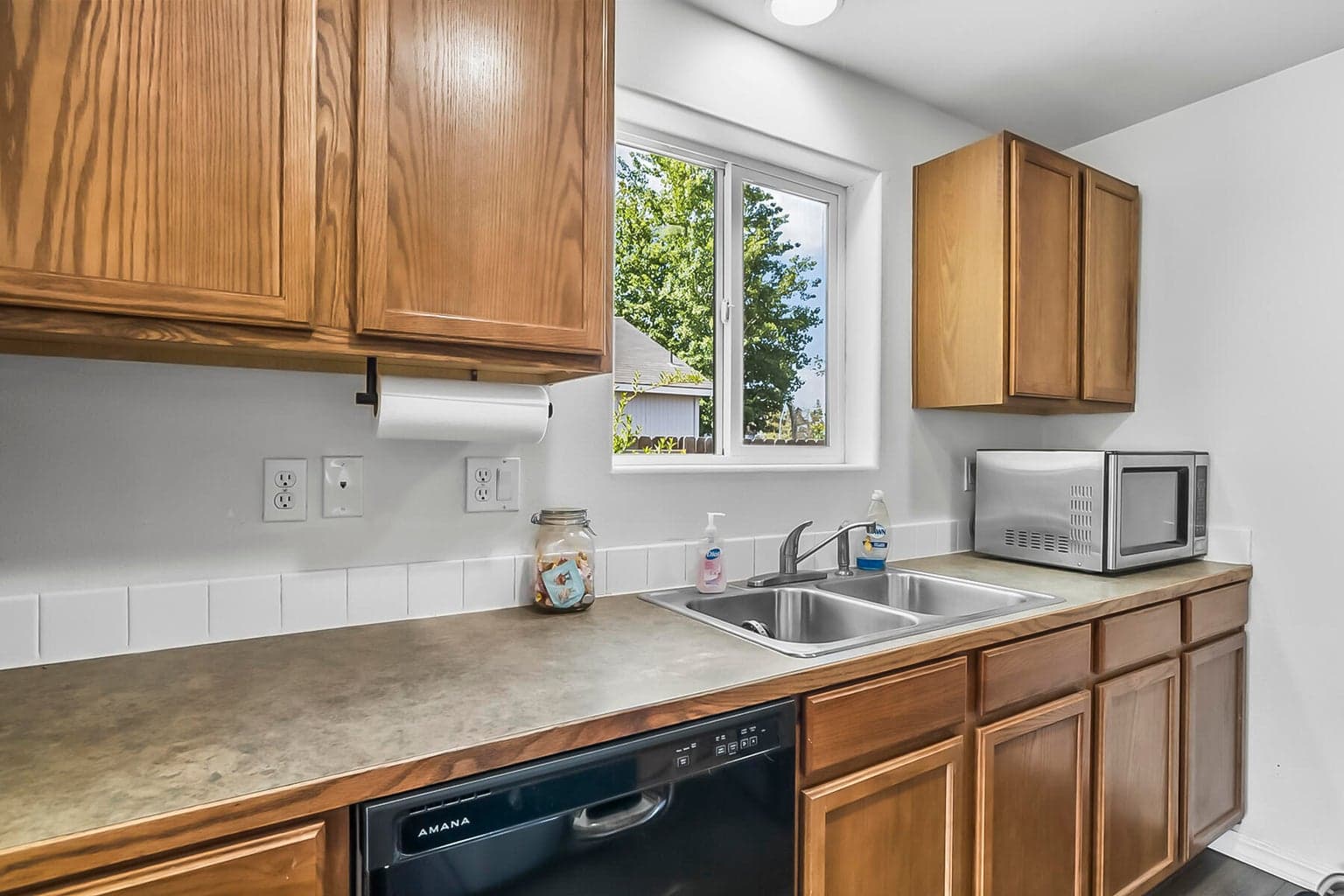 Photo of 2471 NE 3rd Street 8 of 27