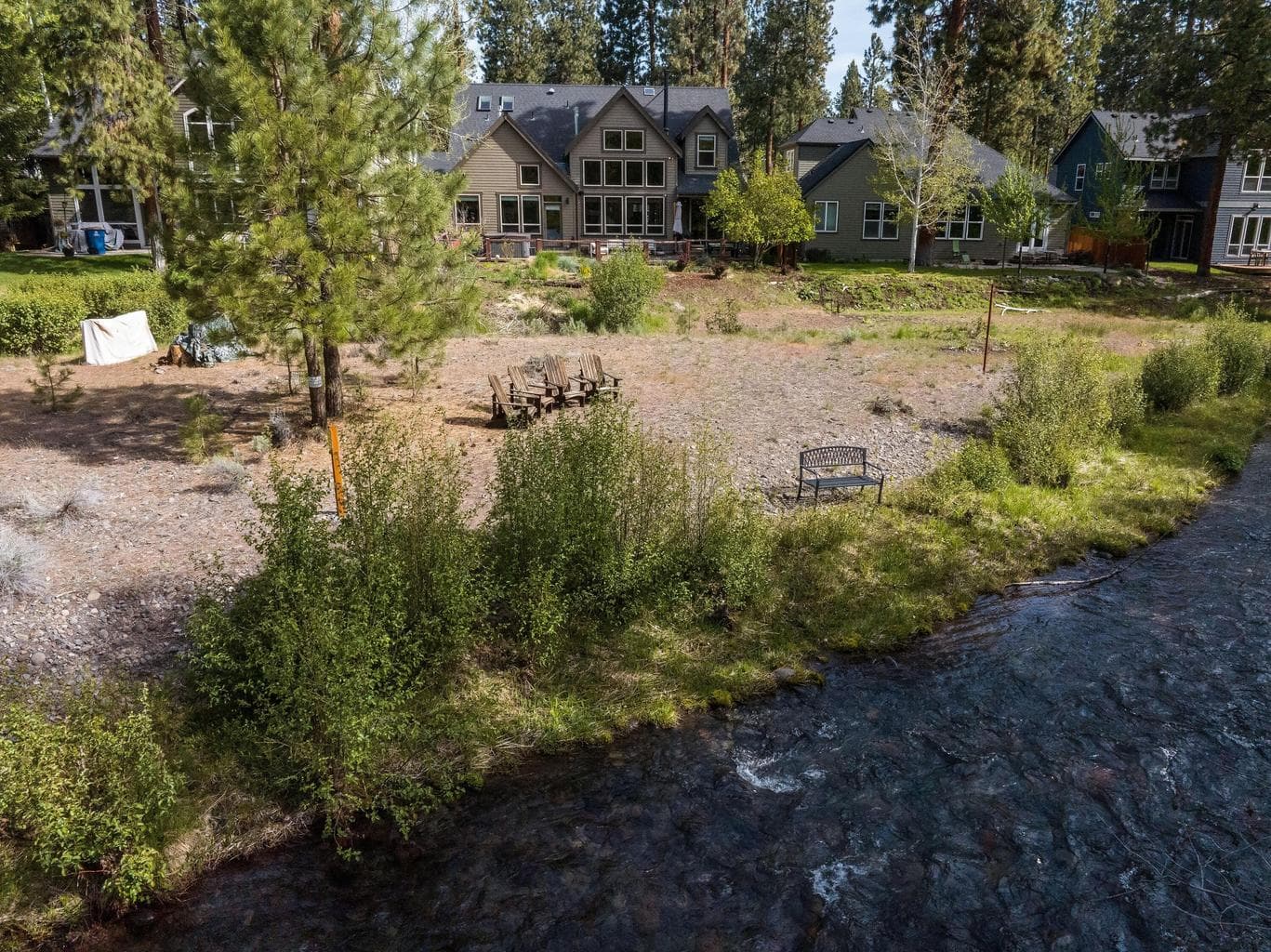 Photo of 935 Creek View 4 of 32