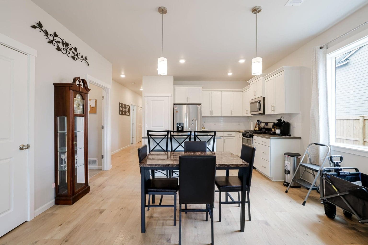 Photo of 16666 Pine Creek Drive 4 of 25
