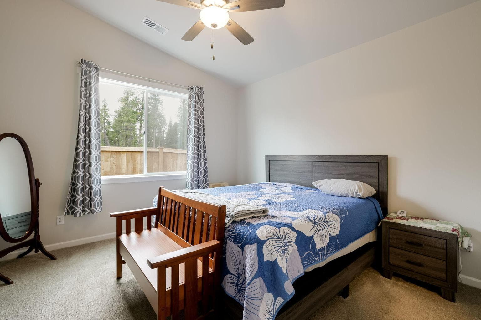 Photo of 16666 Pine Creek Drive 12 of 25