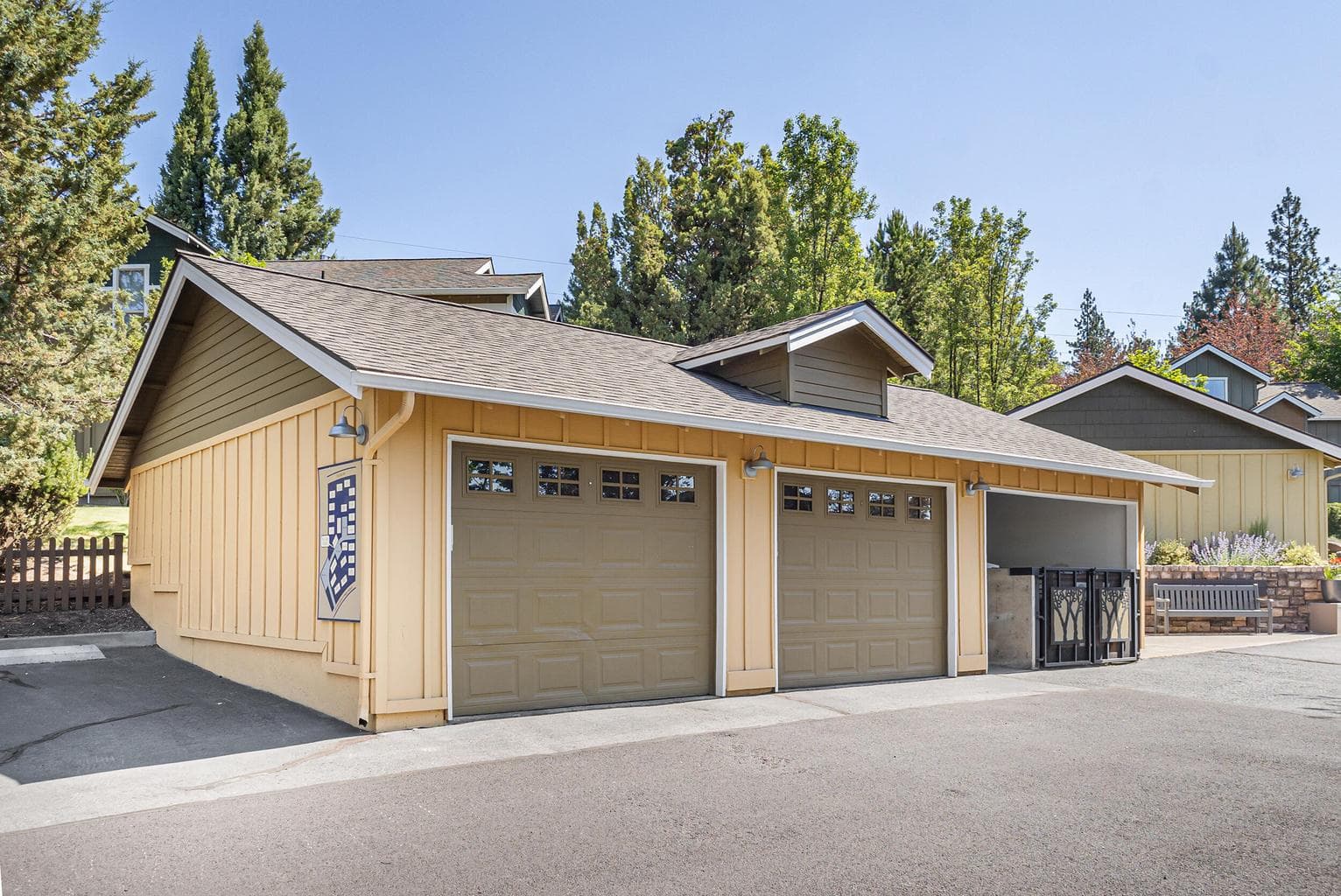 Photo of 1940 NW Monterey Pines Drive 35 of 40