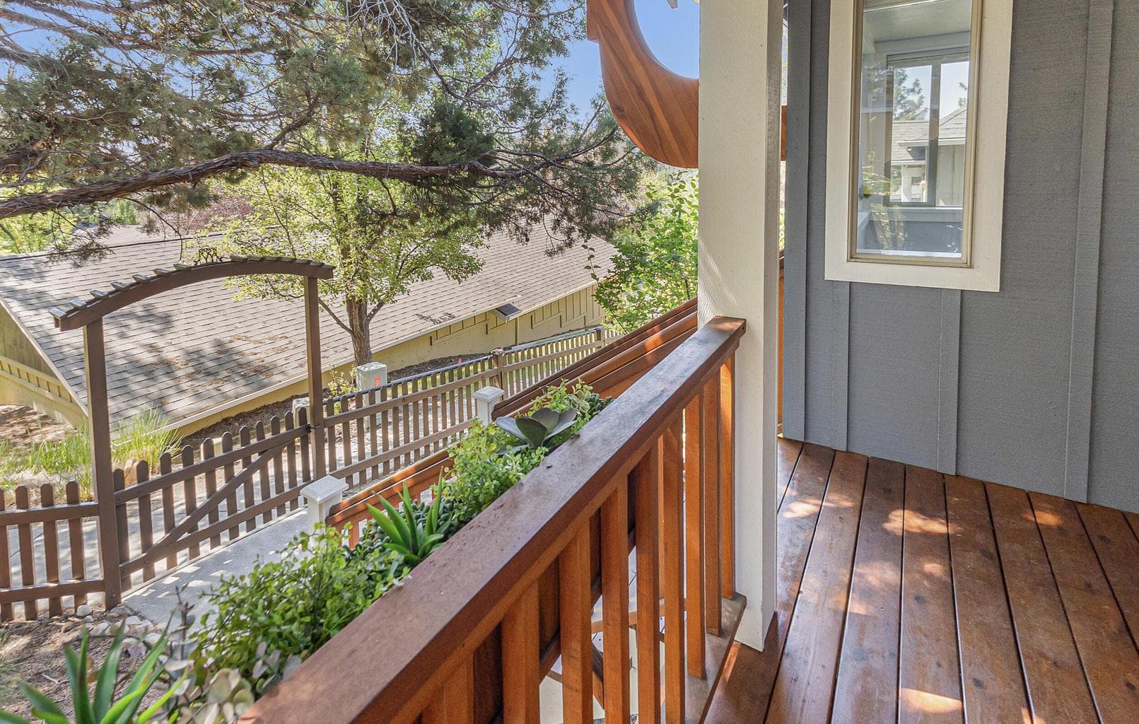Photo of 1940 NW Monterey Pines Drive 6 of 40
