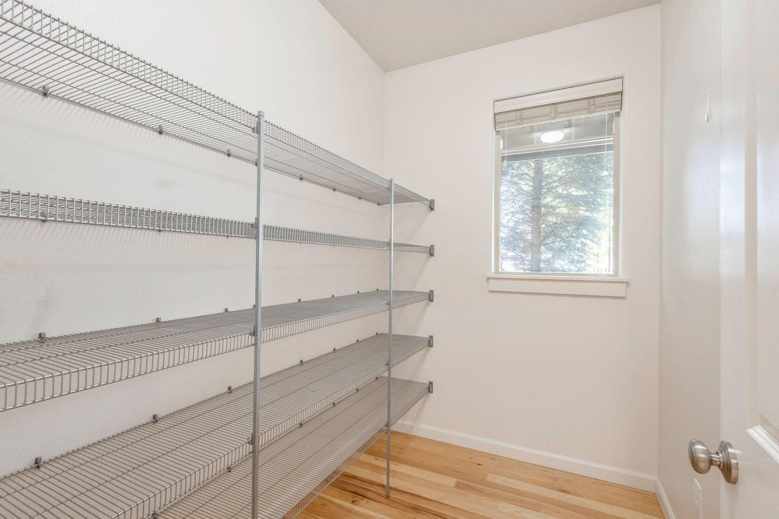 Photo of 1156 NE Steins Pillar Drive 10 of 43
