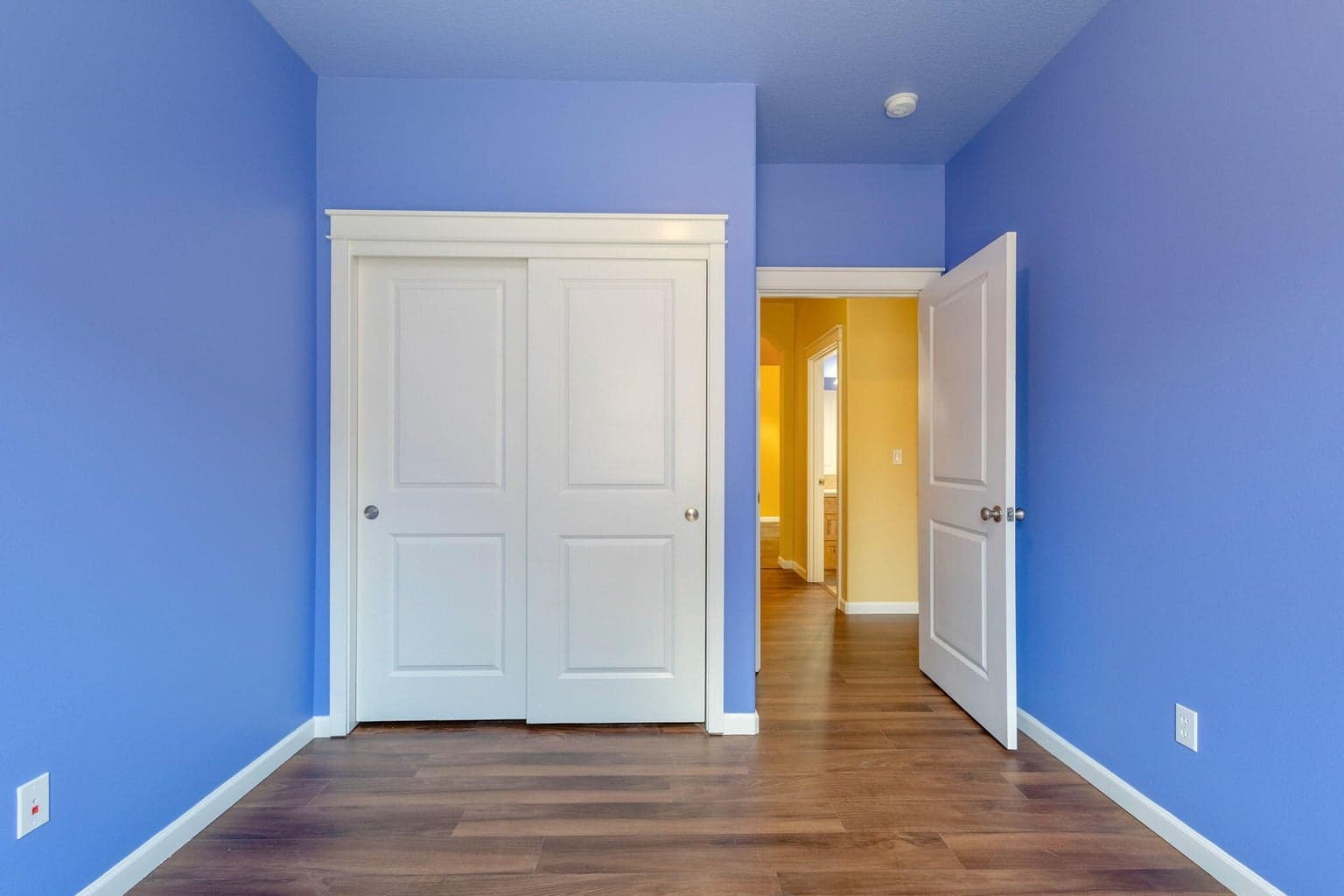Photo of 1156 NE Steins Pillar Drive 24 of 43