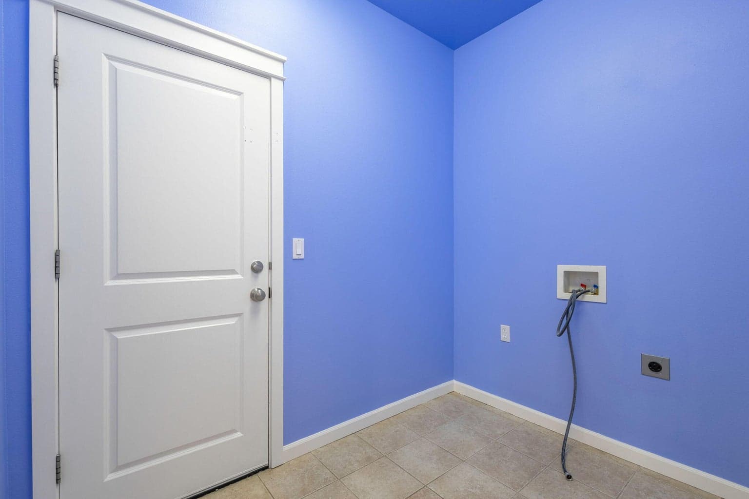 Photo of 1156 NE Steins Pillar Drive 28 of 43