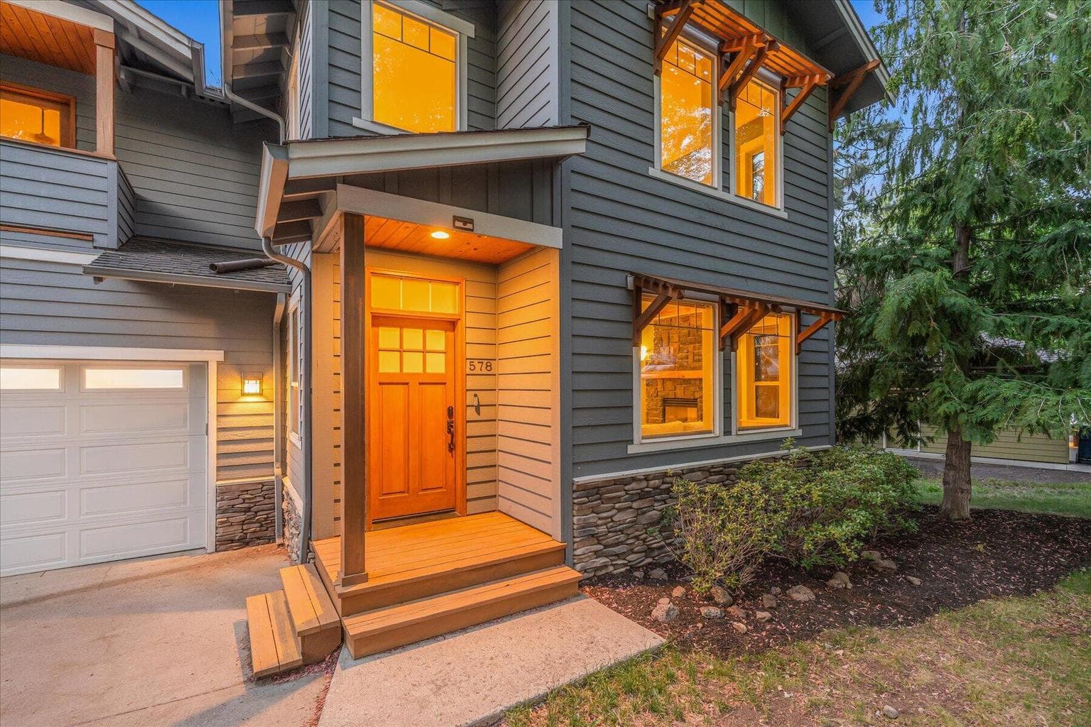 Photo of 578 Greyhawk 3 of 47