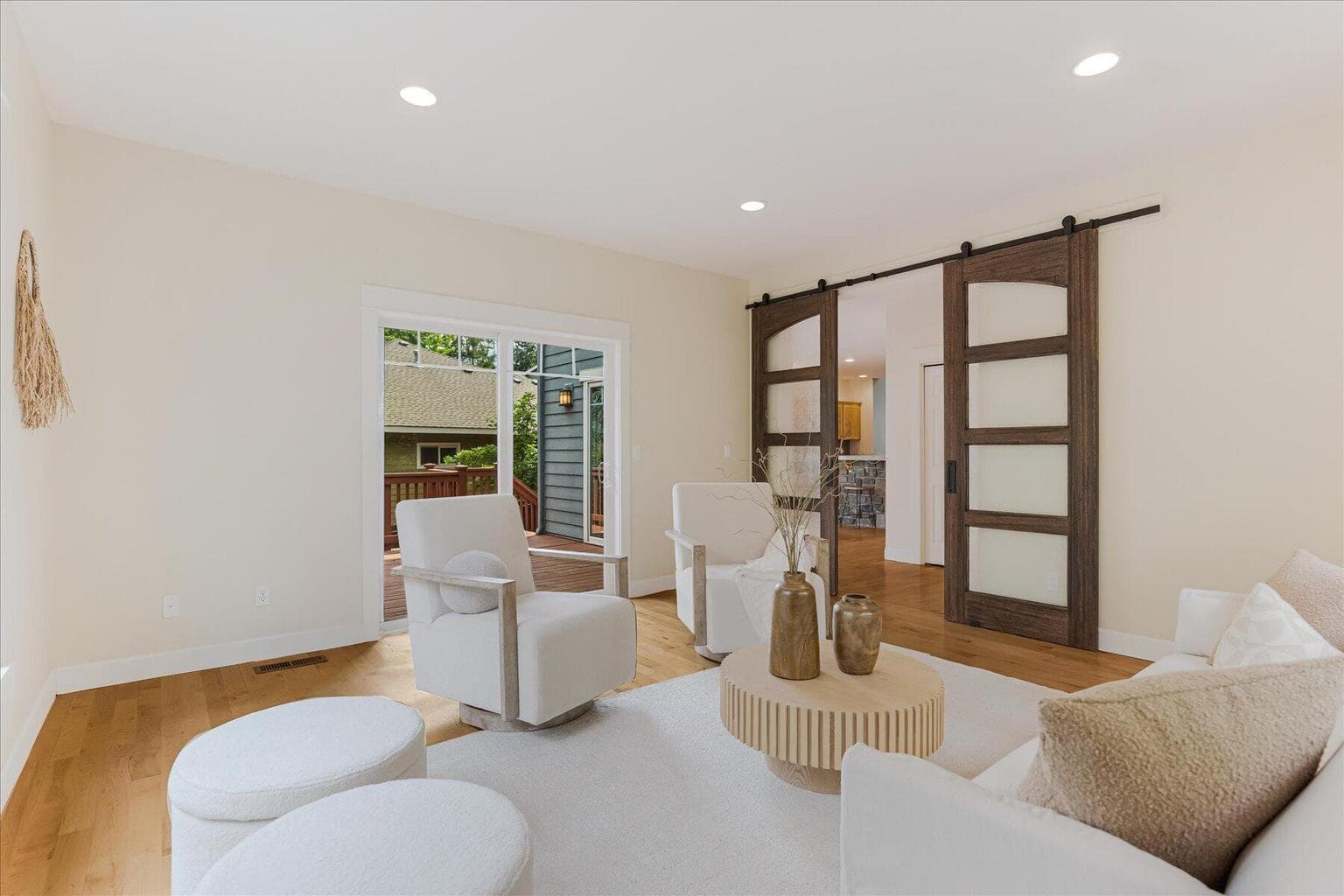Photo of 578 NW Greyhawk Avenue 18 of 47